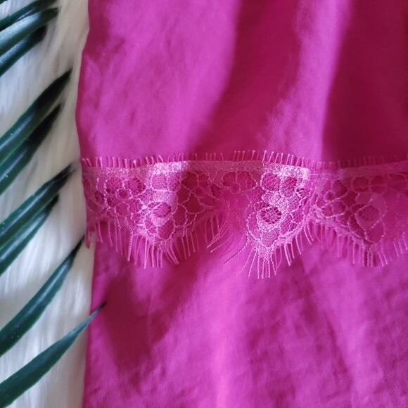 CAD lace detail popover ruffle cropped tank top blouse in raspberry pink S NEW - Picture 3 of 7